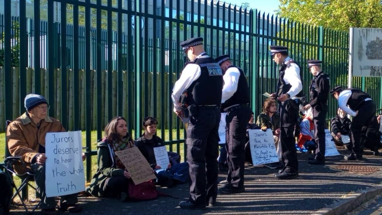 UK judge gags Palestine Action defendants to secure ‘terror’ stitch-up